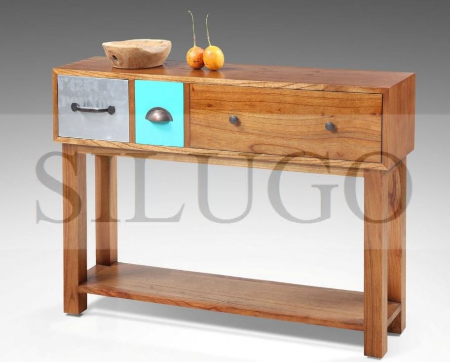 V předsíni by neměl chybět odkládací stolek. Jaký design zvolíte?