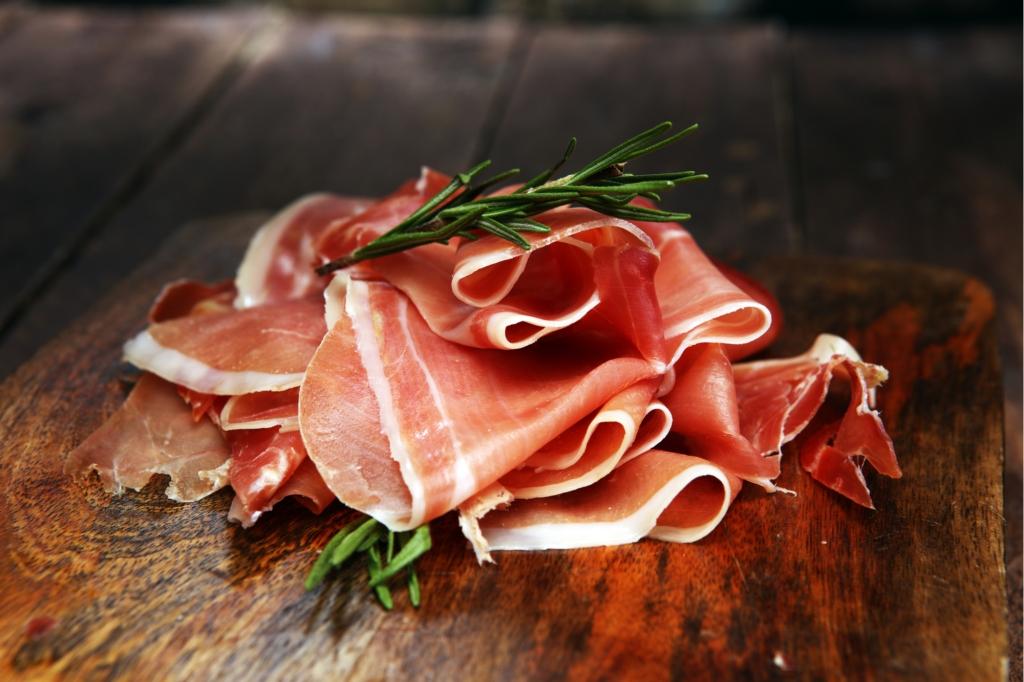 Tradiční italská kuchyně: Jak využít prosciutto?